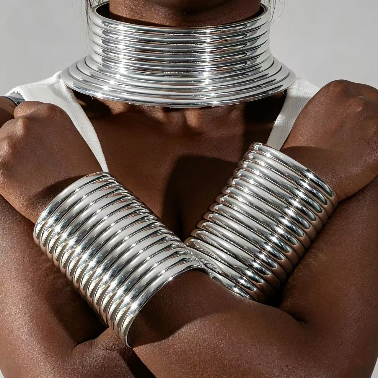African Tribal Collar Bracelet - огляд і ціна Ethnic Fashion Runway